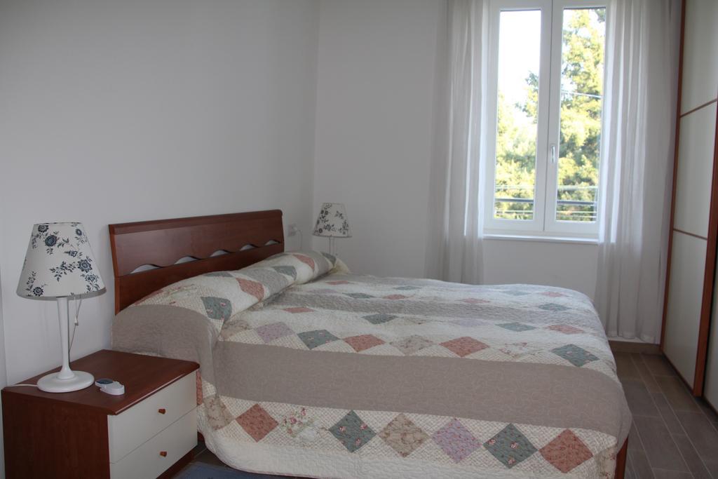 La Ciliegia Bianca Bed & Breakfast Belgirate Phòng bức ảnh
